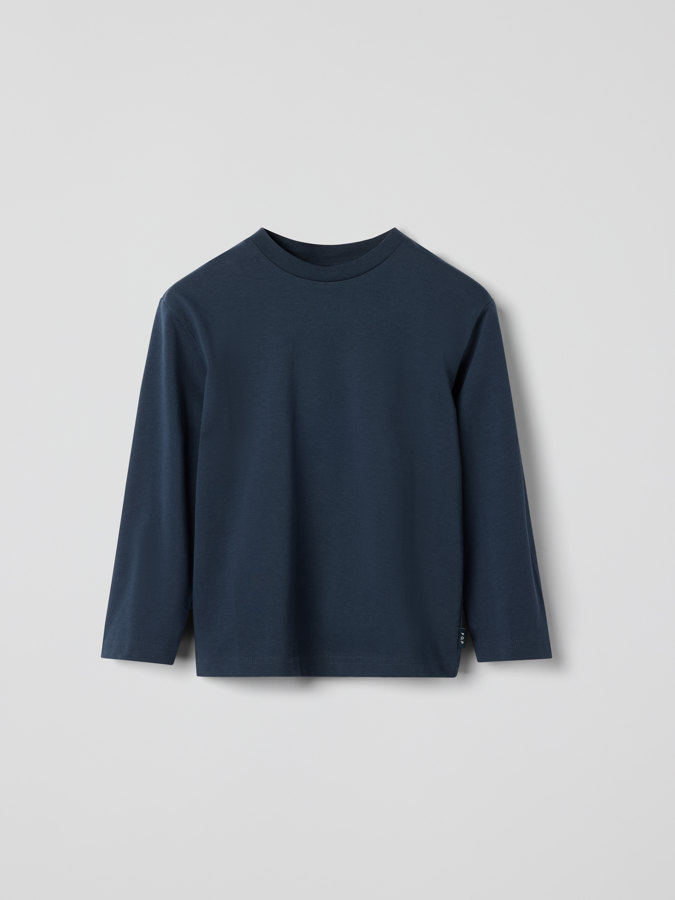 Long-sleeved t-shirt Long-sleeved t-shirt