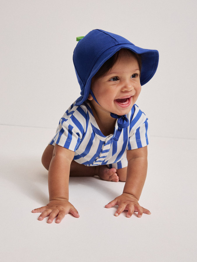 Short-sleeved jumpsuit striped Short-sleeved jumpsuit striped
