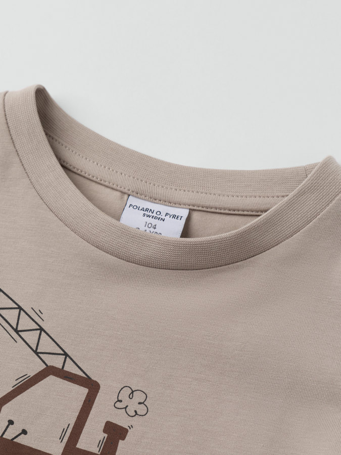 Long sleeve T-shirt vehicles Long sleeve T-shirt vehicles