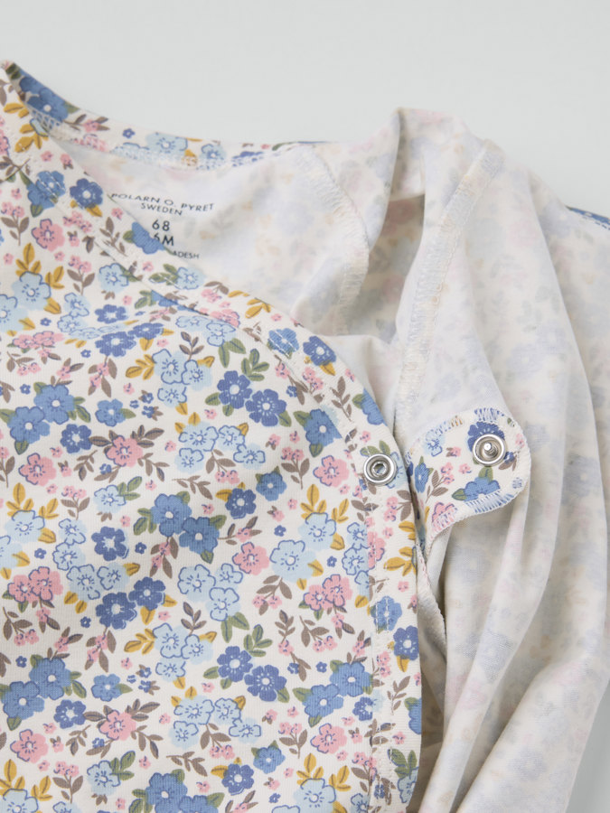Wrap-around Bodysuit flowers Wrap-around Bodysuit flowers
